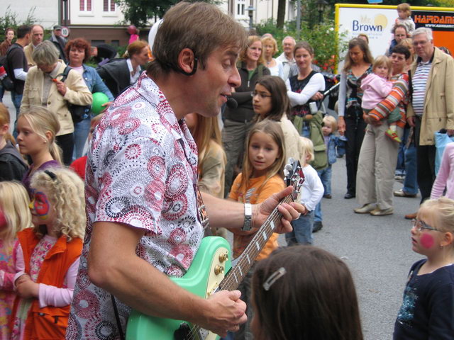 gal/2007/2007 Ruettenscheider Kinderfest/2007 Saitentwist Ruettenscheider Kinderfest 1.9. 450.jpg